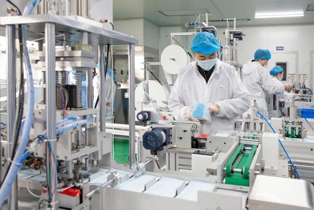 象山首家醫(yī)用口罩生產(chǎn)企業(yè)獲批，醫(yī)用帖劑銷(xiāo)售同步推進(jìn)